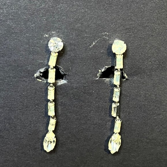 Vintage Lot Of 5 Silver Tone Clip On Earrings (3562) - Picture 6 of 7